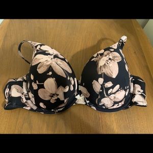 Cacique Floral Plunge Bra 44C